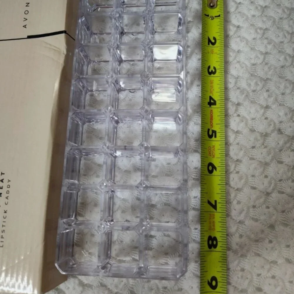 Avon Professional 24-Lipstick Acrylic Caddy Organizer